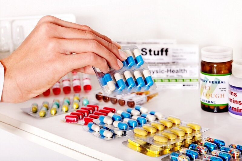 A doctor should prescribe drugs to treat prostatitis